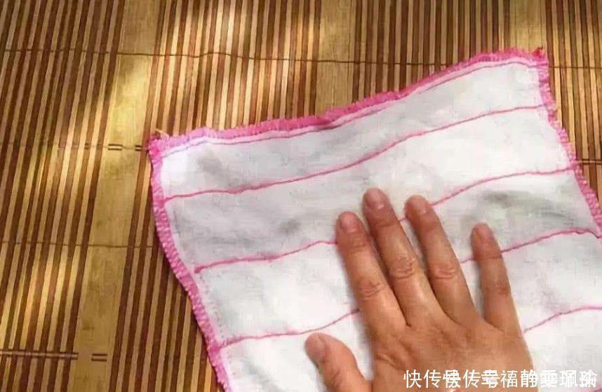 妙招|晚上睡凉席还是热记住这个小妙招,不开空调,也能睡到天亮