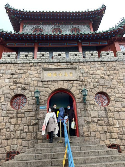 雨中游水族馆 感受传统建筑之美