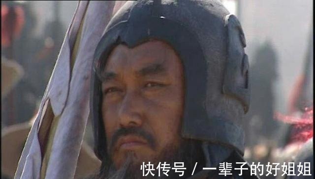 呼延灼|梁山虎将关胜与林冲谁强,依据战例来仔细分析,结果如下!