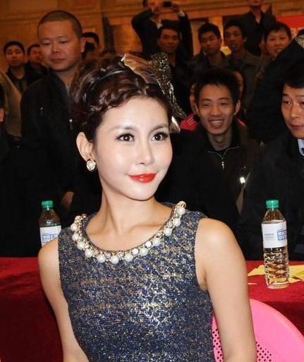 拜金女|“寧坐寶馬哭不坐單車笑”的拜金女馬諾，10年后嫁入豪門了嗎？