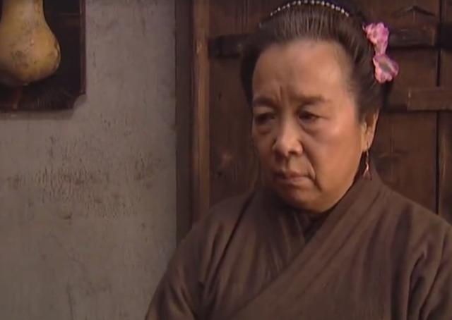 武松为武大郎报仇时,为何放过祸首王婆?这正是他的聪明之处