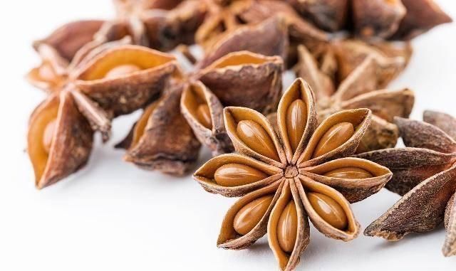 食物|怀孕期间,孕妇尽量少吃这5种调味品,能帮助胎儿健康发育