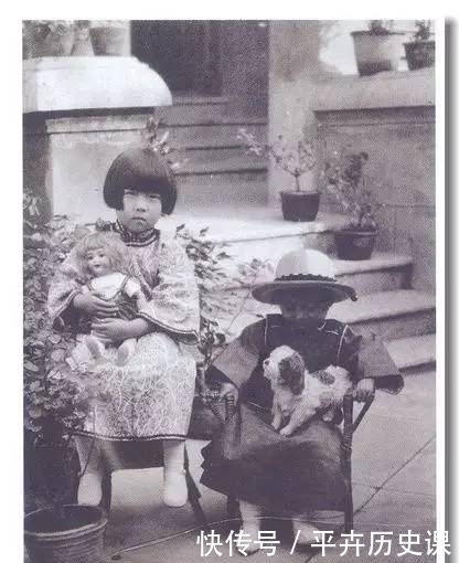 更好|张爱玲:面对父母的伤害,最好方式不是抱怨,而是成为更好的自己