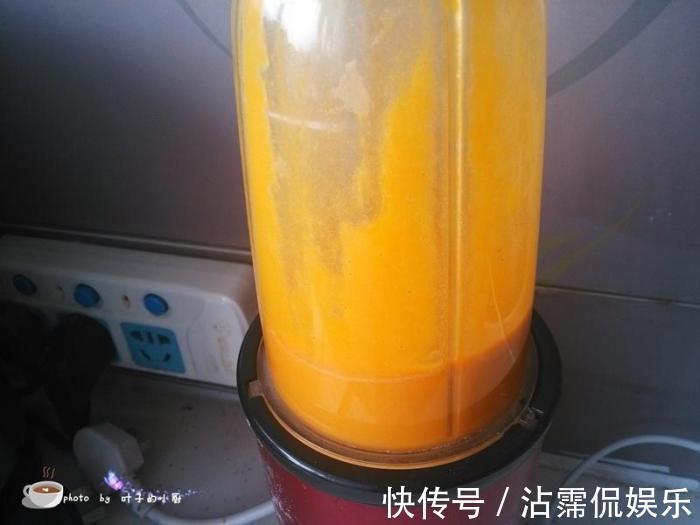 南瓜吃了几十年，第一次如此做，比蛋糕好吃10倍！女儿打100分！