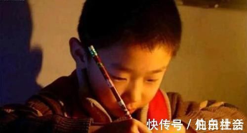 孩子|6岁孩子写作业到凌晨，宝爸询问后直接撕了作业本：咱不抄了