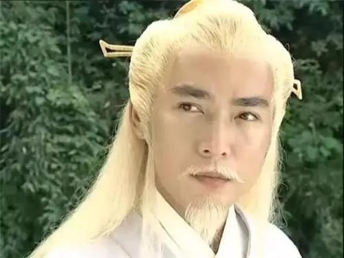 尹克西&神雕中,此人是欧阳锋亲孙子,实力远胜郭靖,后来指点张三丰武功