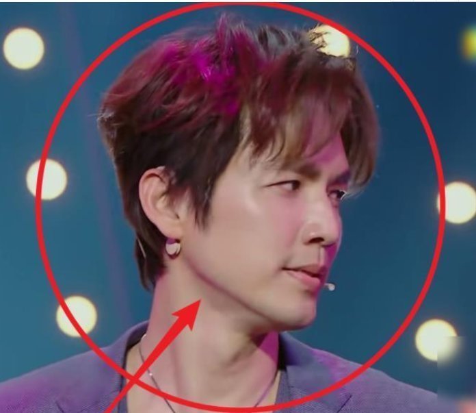 钟汉良|钟汉良关晓彤跳双人舞,切到特写镜头时,这身材我没看错吧?