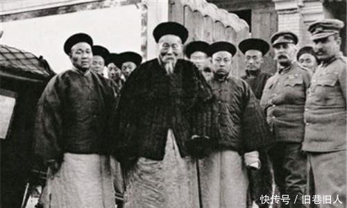 德国|李鸿章首次见到德国机枪,没问价格但说了句话,属实让人心酸