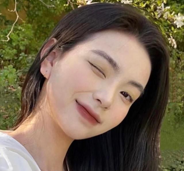 晕染|单眼皮女生“画眼妆”，港风一定是首选，步骤简单还不会出错