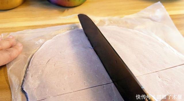 苹果|不用揉面不用起酥,就能做出酥脆可口的苹果派,一口咬下料超足