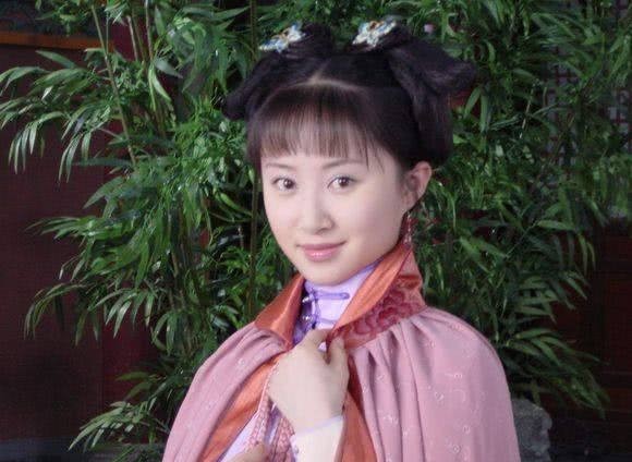 看上|皇帝没看上两个皇后,却看上了弟媳,16岁的弟弟愤怒自杀!