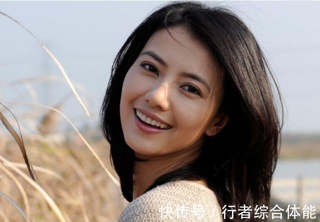 唇线|女孩脸上有这5种“美人线”,小时候长得丑也不怕,长大就好了!