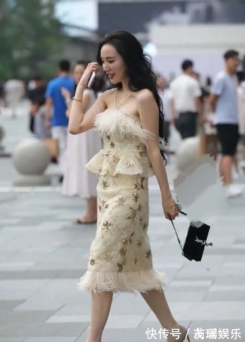 穿搭 气质分为两部分,一部分是天生的,另一部分需要你的穿搭来体现