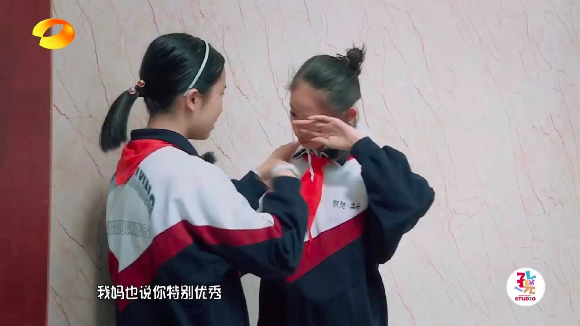 为什么我们的孩子不快乐？被父母的打击支配的童年暗示他：我不配