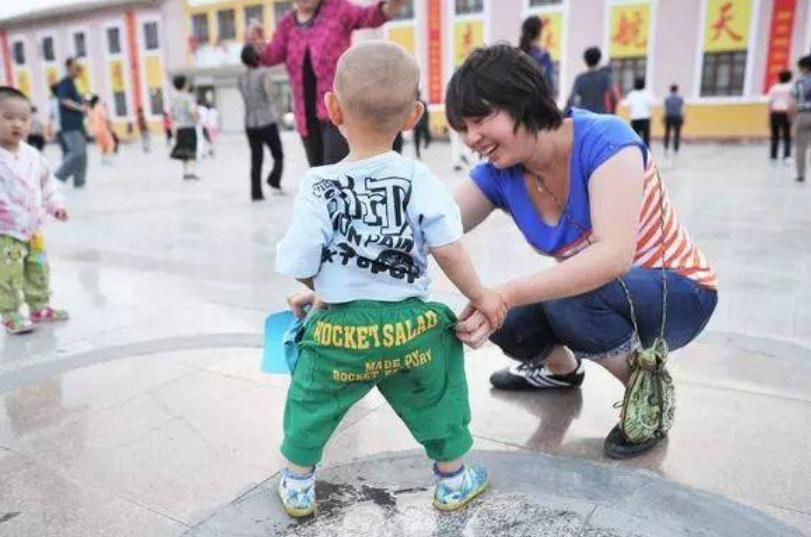 雨桐|孩子有3个“怪癖”，说明进入了肛欲期，家长再生气也要忍为上策