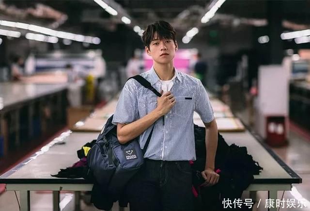 球鞋|球鞋当花瓶,鲜花填充羽绒服时尚界的环保也太香了