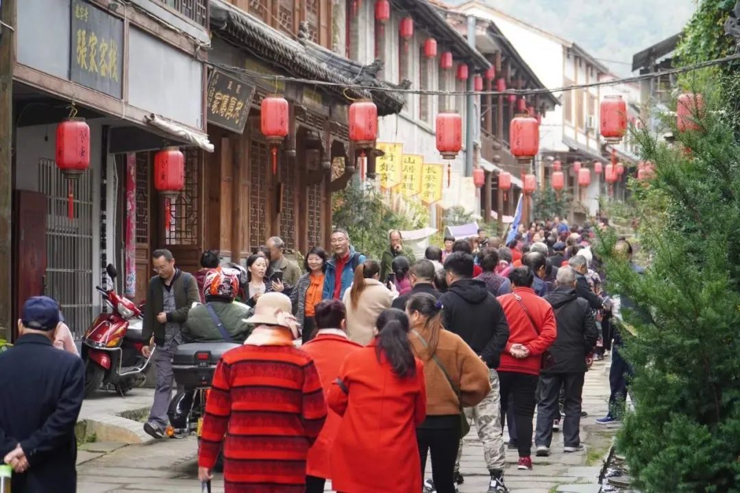  游客|探寻留坝秋季旅游爆红背后的秘密一：全域旅游，全域皆景