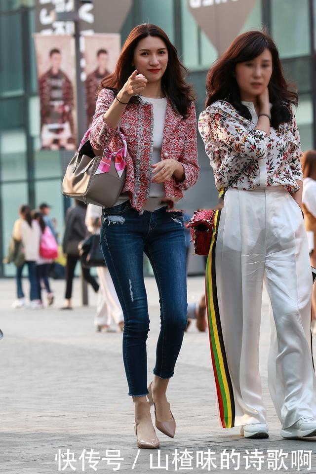 秋天怎么展现时尚街头美女的不同穿搭，秀出不一样的保暖与高雅