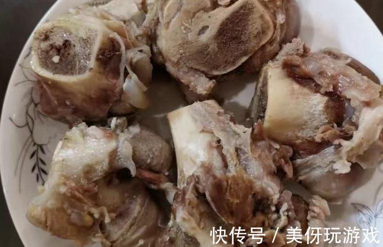 秋季吃肉不如喝汤，鱼汤鸡汤比不上这汤，滋补润燥，让你轻松过秋