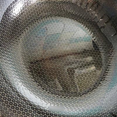 尖椒炒鸡胗|99%的人都吃过的尖椒炒鸡胗，只有1%的人会做