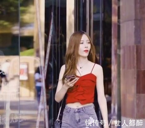 搭配|白皙的皮肤搭配上红色的服装，真亮眼！