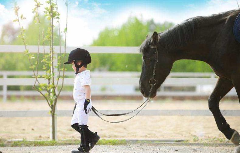 兴趣|你为自家孩子报名了哪些兴趣辅导班？学钢琴过时了，第一种烧钱呀