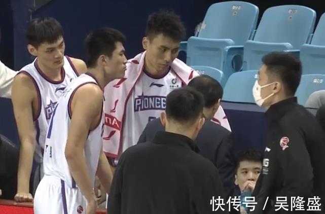 CB20分大胜!CBA传统弱旅爆发,当家球星36+8,时隔8年冲击季后赛