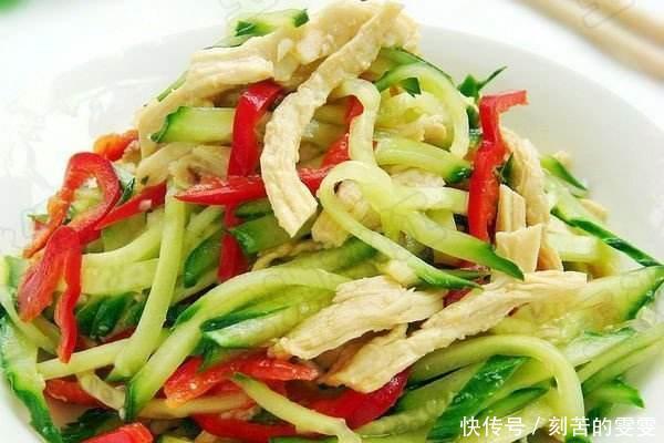 淮扬菜有道压轴大菜,名叫“一鸡九吃”,其实这些菜暗藏深刻道理