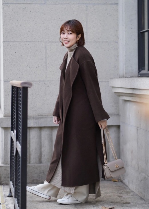 穿搭|今年火了一种外套:叫过膝大衣,不但保暖还遮肉,爱了!