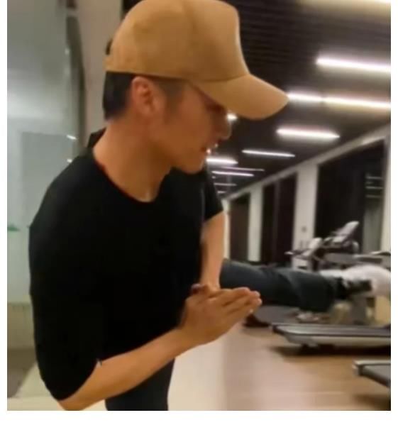 41歲謝霆鋒又出新“動作”，你學“廢”了嗎？