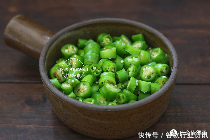 没胃口就试试这菜,拌拌就能吃,保证胃口全开真是痛快