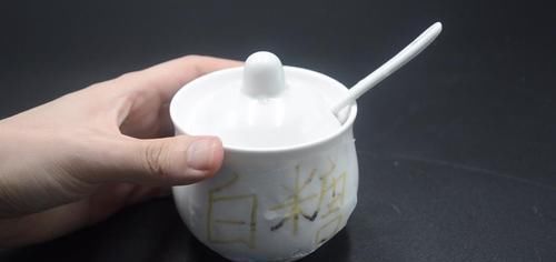 家庭|透明胶带放水里泡一泡,真是厉害,解决了很多家庭一大烦恼,实用