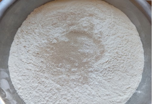 和面|包子怎么做才好吃?教你调馅小技巧,出锅蓬松宣软,个个皮薄馅大