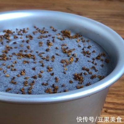 蛋白霜|正宗地道的桂花黑米糕做法，速来围观