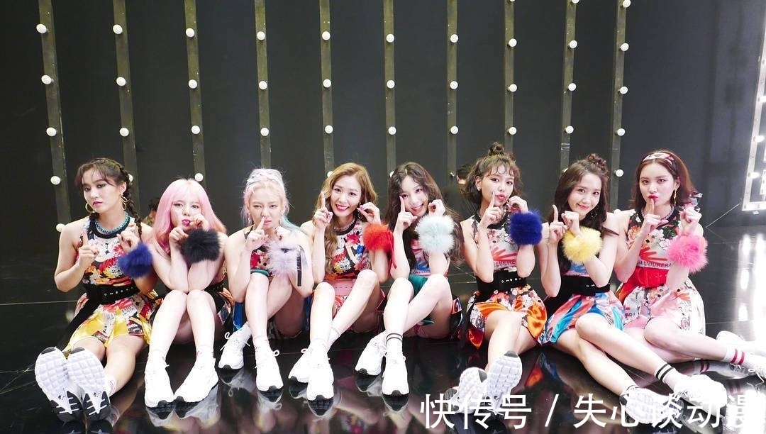 团体|少女时代将以完整体上综艺节目,出道十四周年的成长纪念册