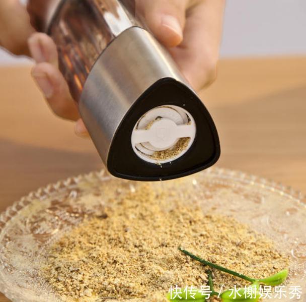 黑胡椒和白胡椒有什么不同?别用错了,否则还不如不放