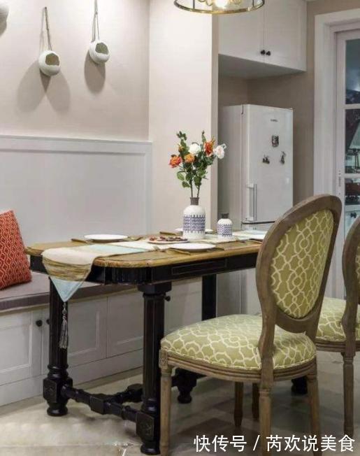 装修|收纳式卡座超实用,颜值高功能性强,让家里充满幸福感