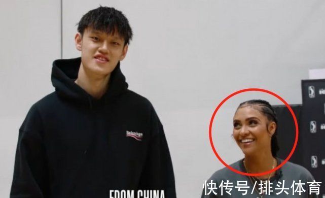 布莱特妮|NBA女记者采访曾凡博！阿杜绯闻前任，身材不输詹娜，笑容甜美