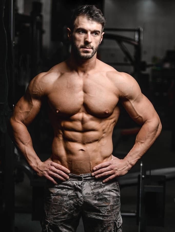 训练|练腹肌跟减肚子是两回事!只有减掉肚子,才能虐出腹肌