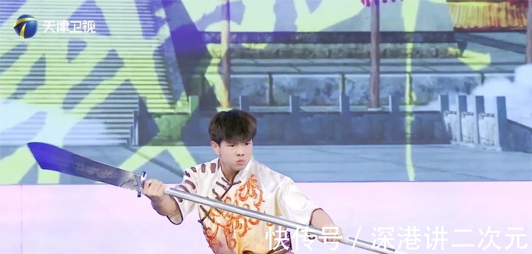 冠军|【跨时代战书】冠军见证官张春蔚：在跨时代中尽显“传统”的魅力