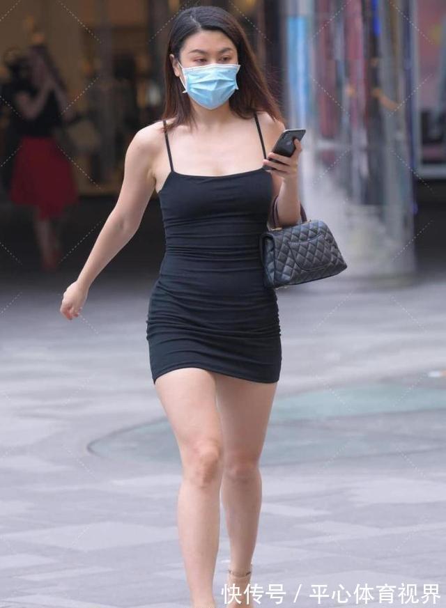 腰包|连衣裙这样穿，还透着微微的优雅温婉，轻松变女神