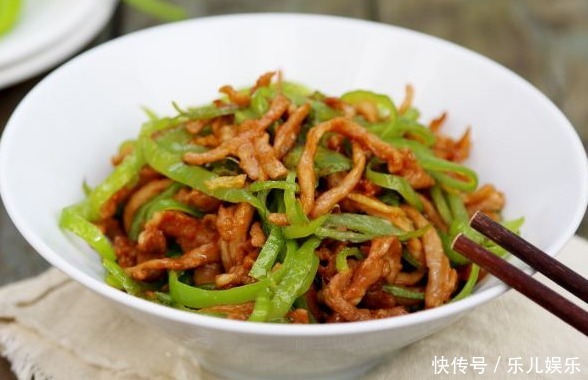 炒瘦肉时,牢记4点小窍门,不管炒什么肉都香嫩滑口,好吃