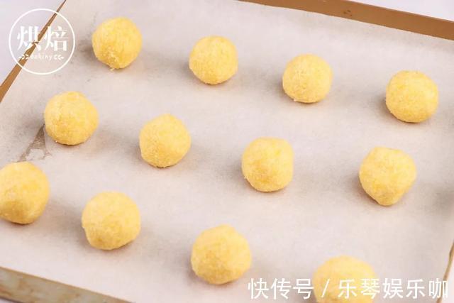 烘焙|这个椰蓉小点心无油无糖 多吃点也不会长肉