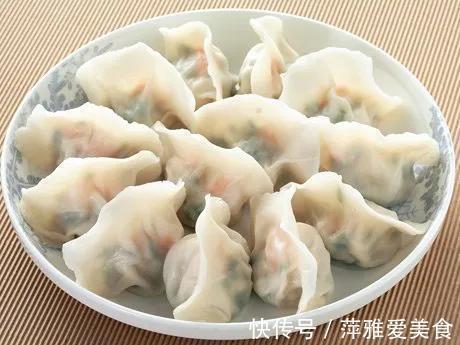 大年初一吃水饺,有两个忌讳你知道吗?不然家里老人不高兴!