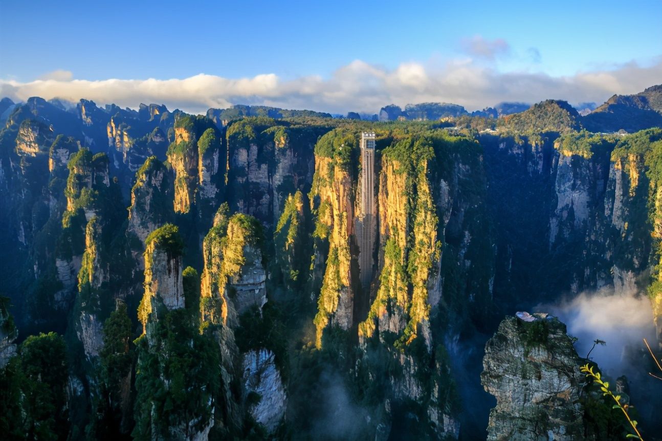 城市|中国旅游收入百亿的城市，接待7000多万人，被称最会赚钱景区