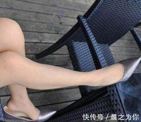 高跟鞋 尖头细脚高跟鞋,显现女人高贵的气质,衬托出性感迷人的气息!