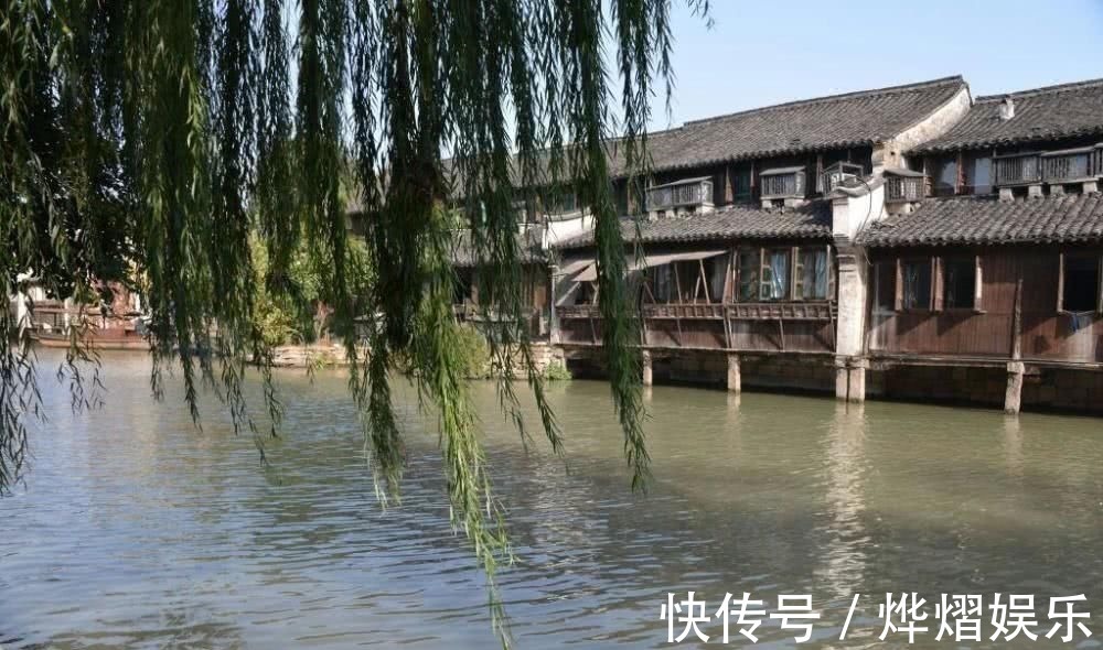 诗人!唐代13岁少女写下一首咏柳诗,通篇无一柳字,却处处有柳韵