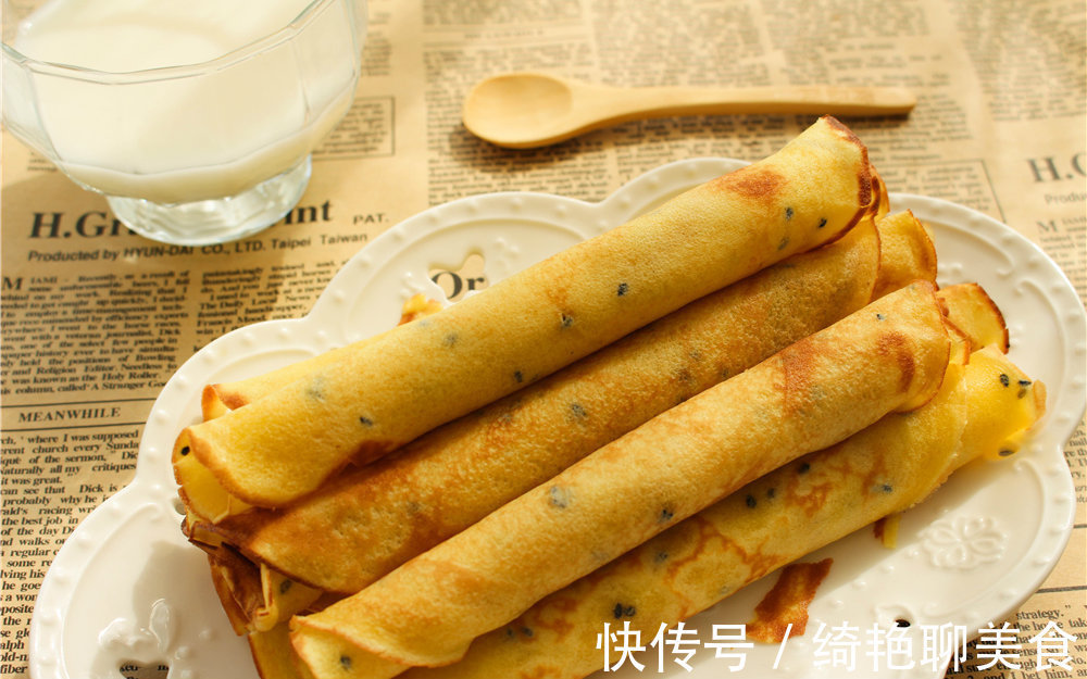 一碗面粉,4个鸡蛋,做孩子爱吃的鸡蛋卷,酥脆香甜,在家做卫生