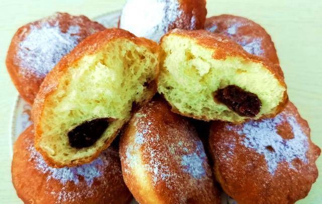 1碗面粉4个鸡蛋，不用烤箱，教你用平底锅做面包，比蛋糕还好吃