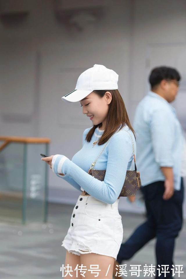 活泼的女生这样搭配,满满的青春活力美,显身材又显气质